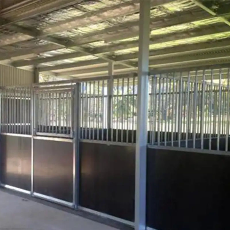 Edifícios de armazém de aço pré-fabricados de tipo porta de rolagem Bom desempenho sísmico